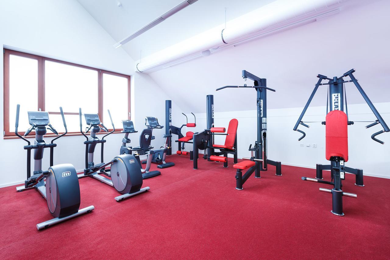 Sport Relax Hotel Na Kopecku Krinec Exterior photo
